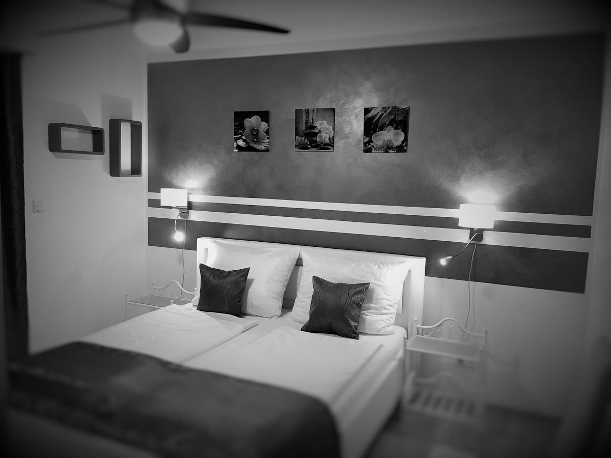 Eisberg Hotel Rust Gastehaus Εξωτερικό φωτογραφία
