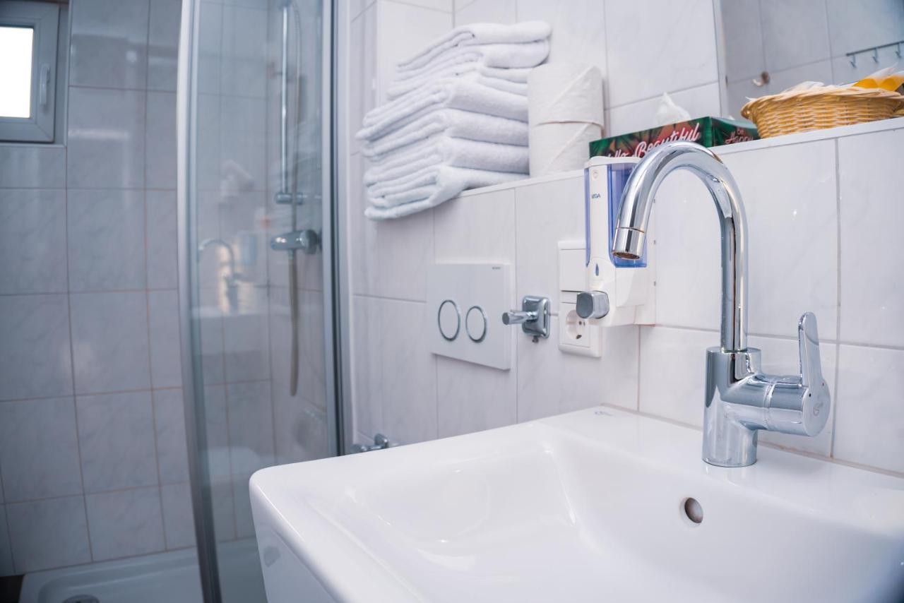 Eisberg Hotel Rust Gastehaus Εξωτερικό φωτογραφία